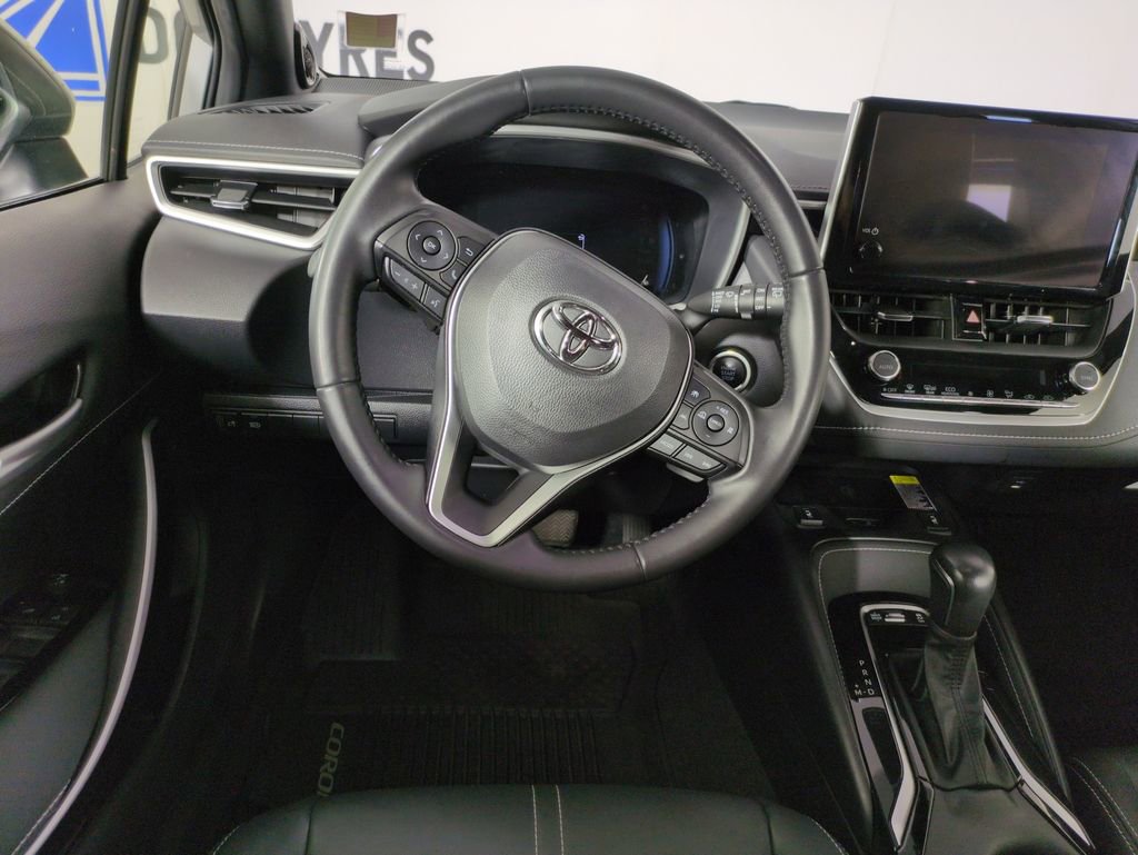 Used 2023 Toyota Corolla XSE FWD image 16