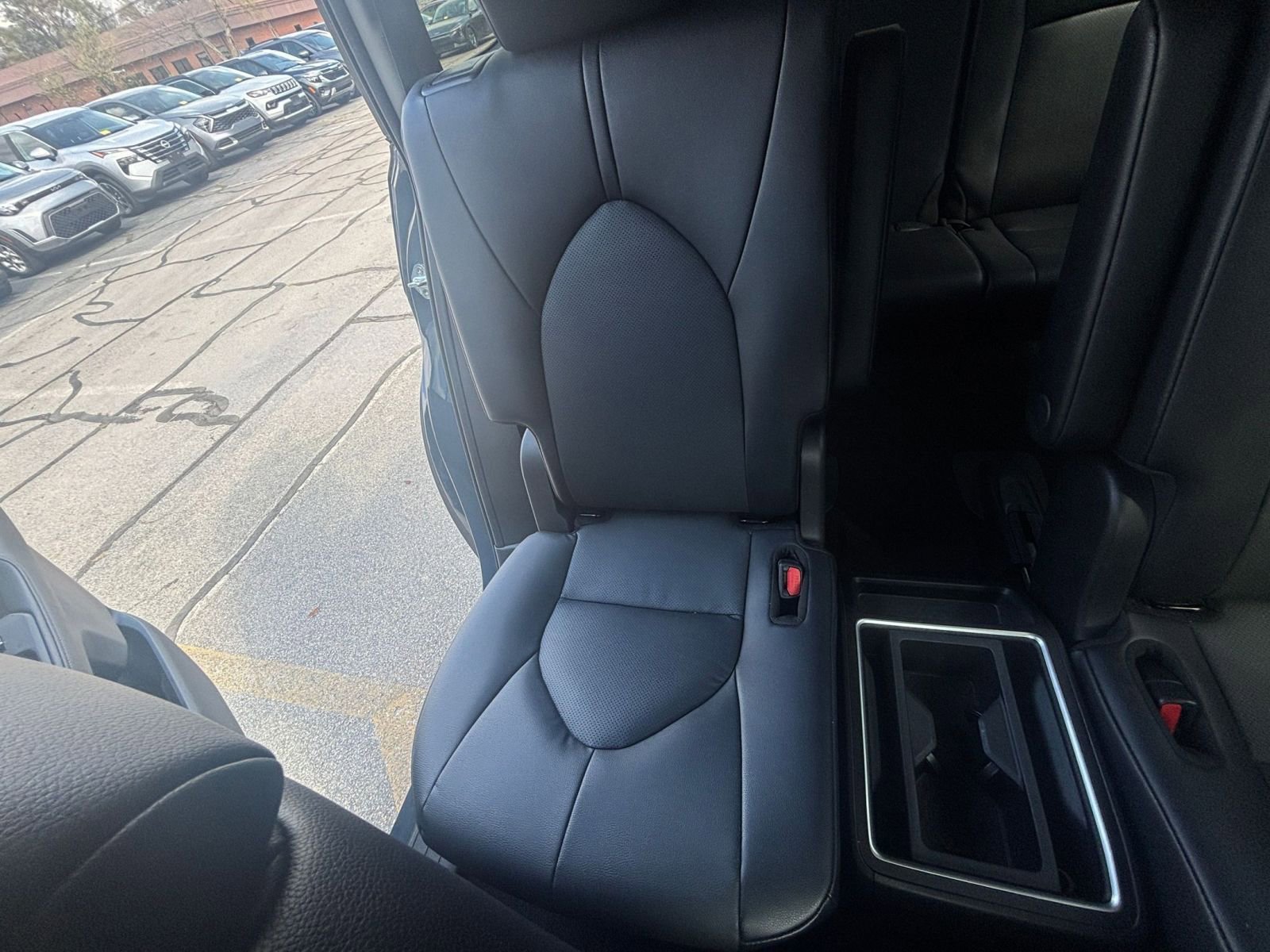 Used 2025 Toyota Grand Highlander FWD image 40