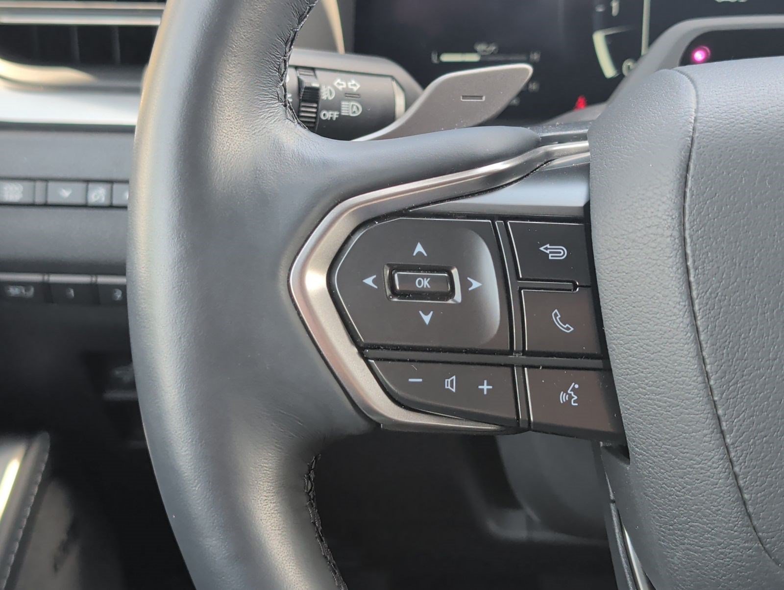 Used 2026 Lexus GX 550 w/ Accessory Package (2T) AWD/4WD image 14