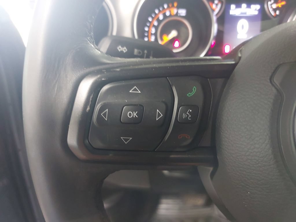Used 2022 Jeep Gladiator Sport AWD/4WD image 16