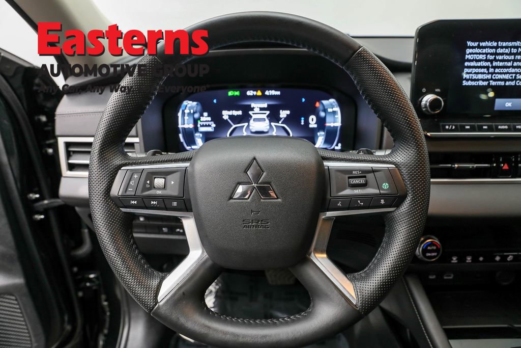 Used 2023 Mitsubishi Outlander SE image 10