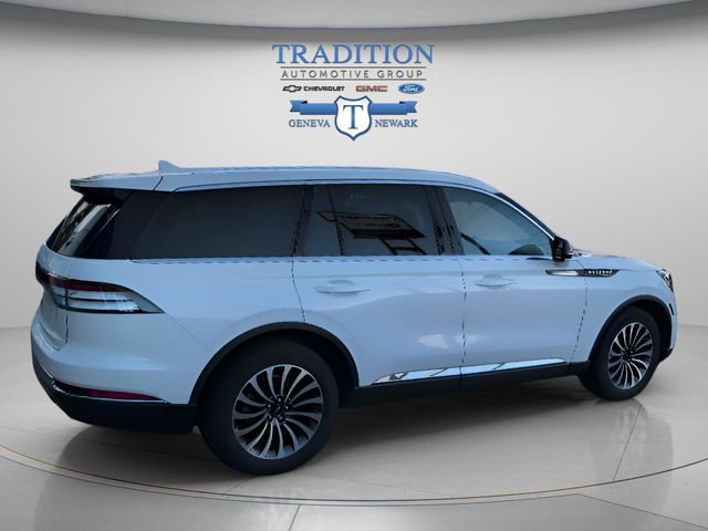 Used 2023 Lincoln Aviator AWD w/ Premium Package image 6