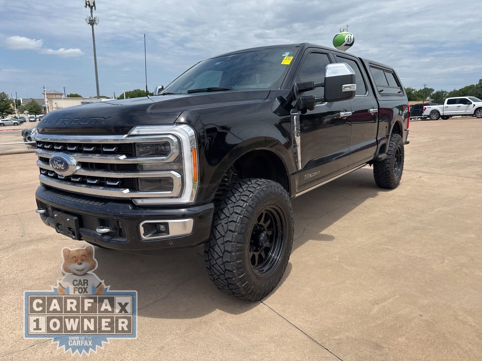 Used 2023 Ford F250 Platinum w/ FX4 Off-Road Package AWD/4WD image 3