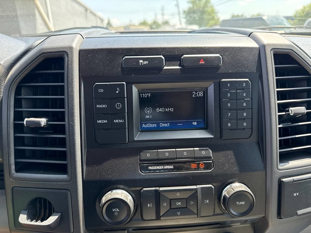 Used 2017 Ford F550 4x4 Regular Cab Super Duty image 27