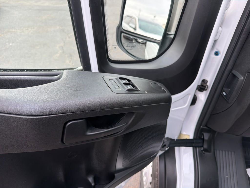 Used 2024 RAM ProMaster 2500 image 13