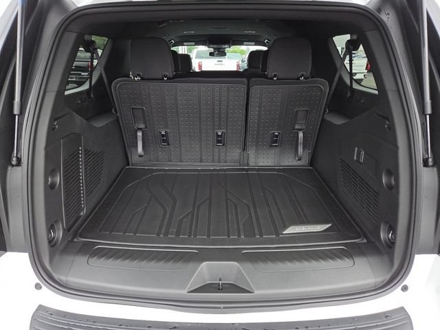 New 2026 Chevrolet Suburban LS w/ LS Custom Edition AWD/4WD image 24