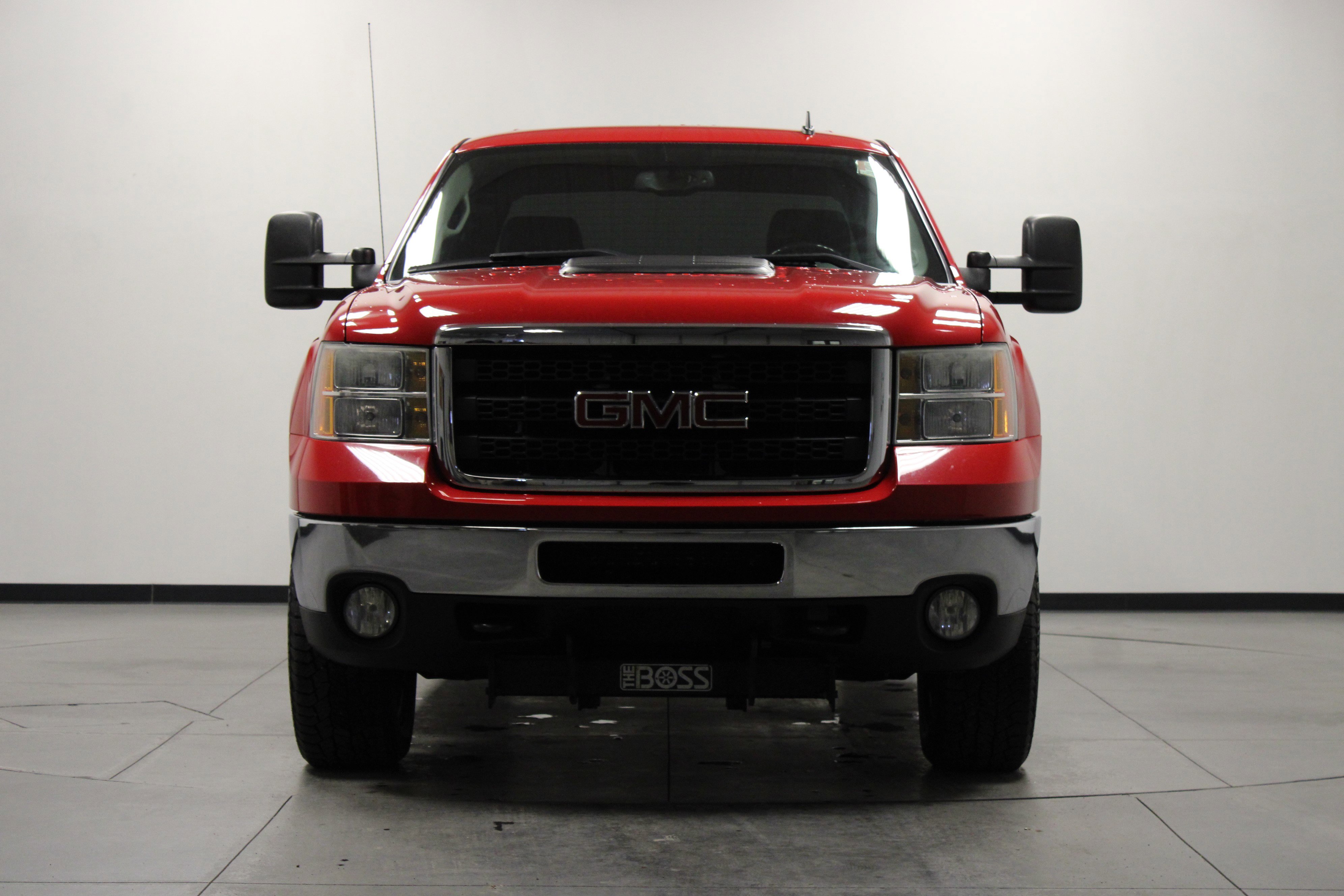 Used 2011 GMC Sierra 2500 SLT w/ Entertainment Package image 9
