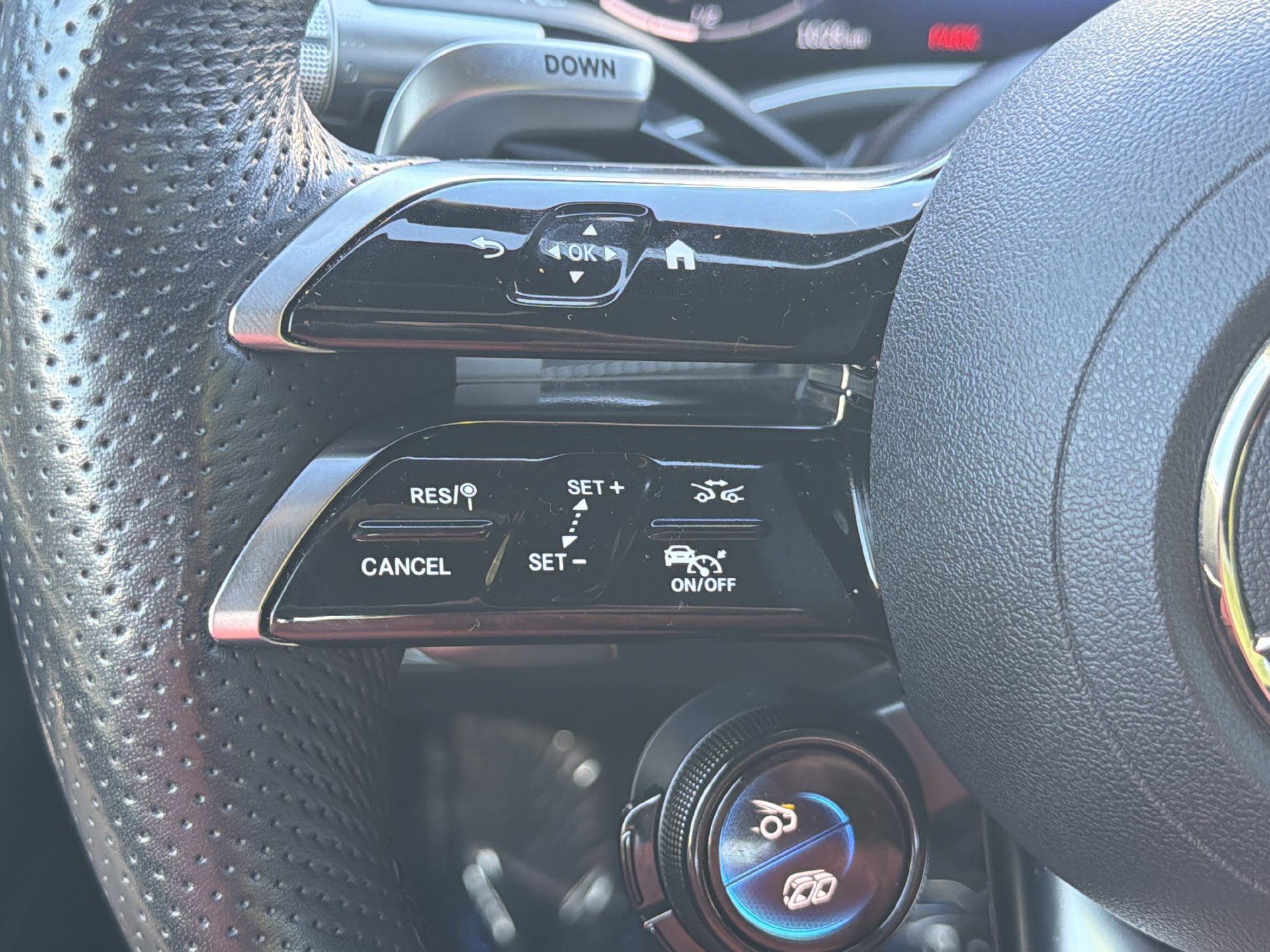 Used 2022 Mercedes-Benz SL 63 AMG 4MATIC image 27