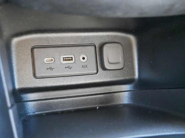 Used 2020 Chevrolet Equinox LT image 23