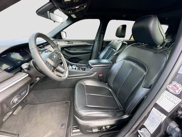 Used 2024 Jeep Grand Cherokee L Limited w/ Luxury Tech Group II image 21