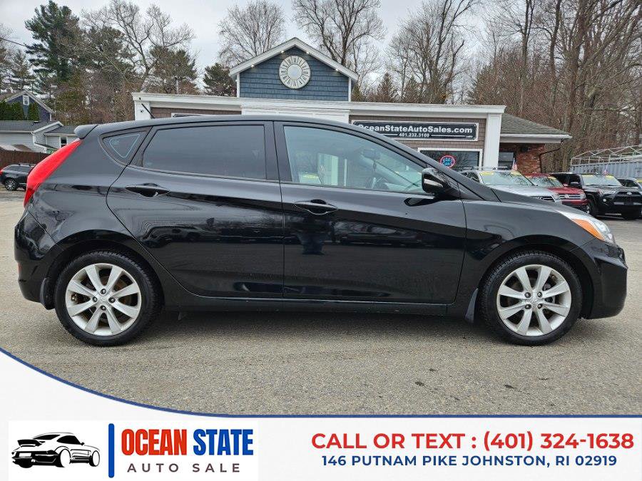 Used 2014 Hyundai Accent SE w/ Option Group 3 image 6