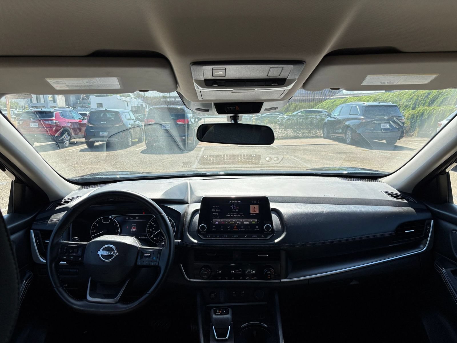 Used 2025 Nissan Rogue SV FWD image 34