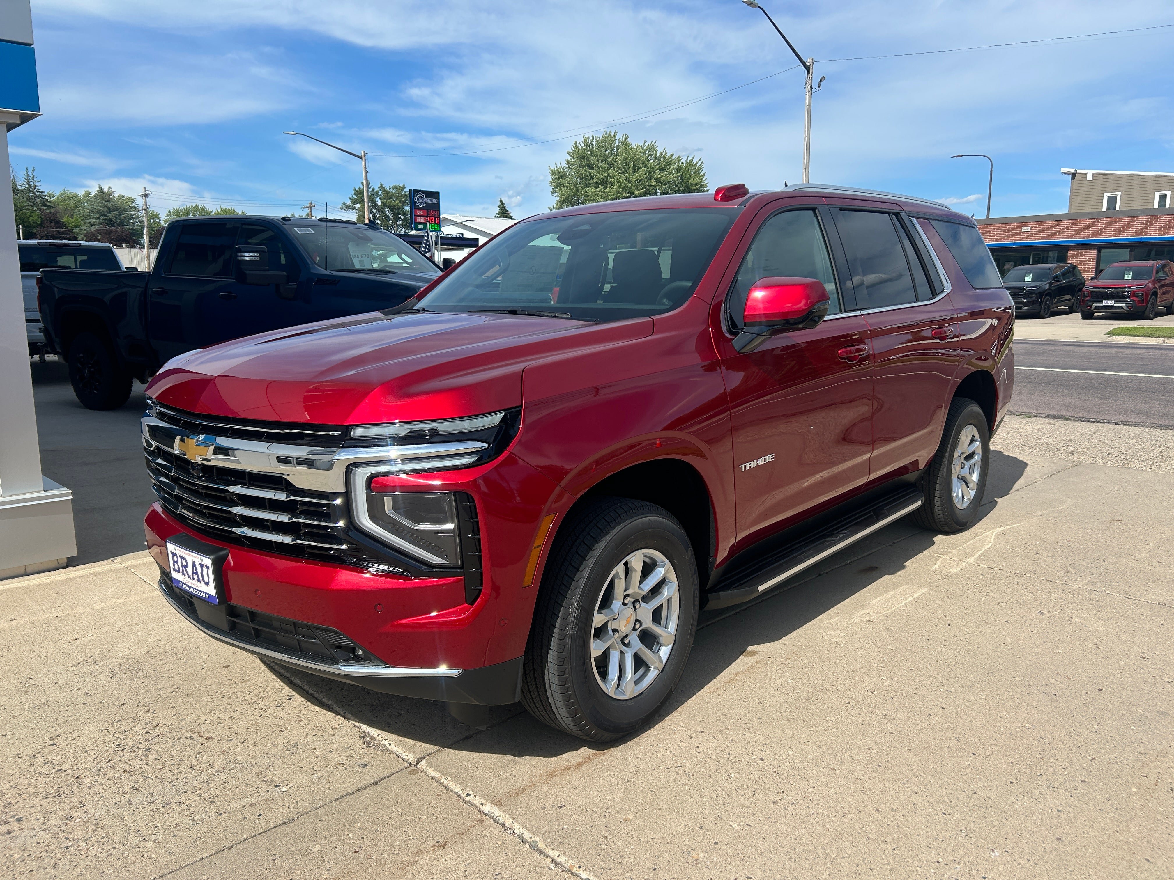 New 2026 Chevrolet Tahoe LT w/ Comfort Package AWD/4WD image 2