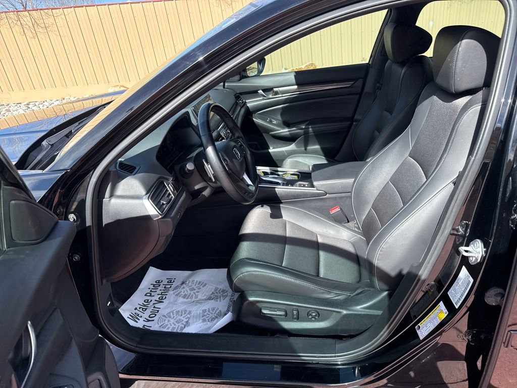 Used 2022 Honda Accord Sport image 11