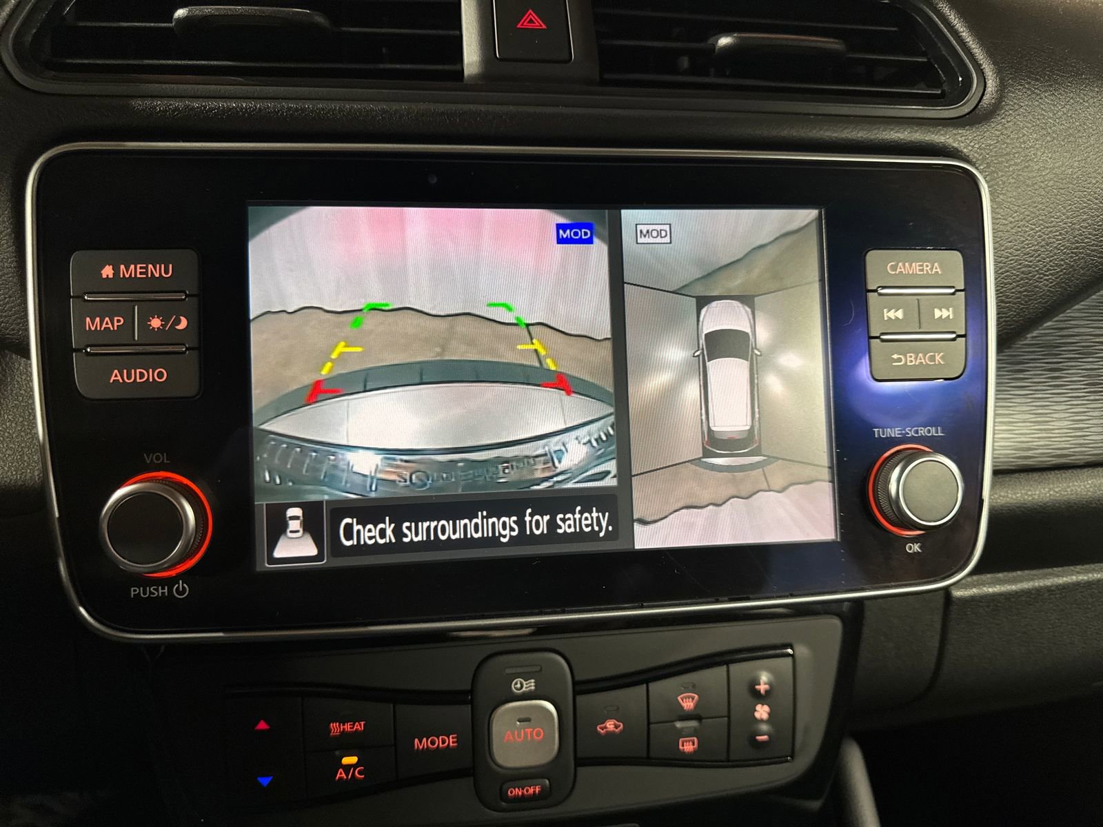 Used 2020 Nissan Leaf SV w/ SV Technology Package FWD image 22