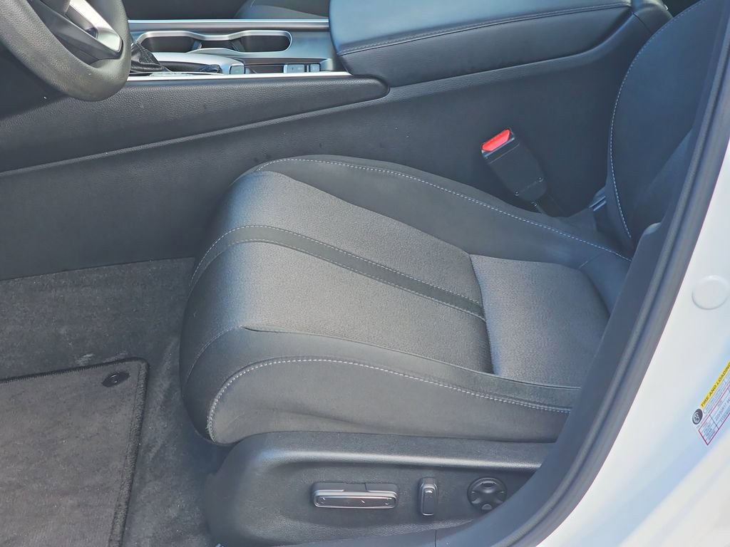 Used 2018 Honda Accord EX image 30