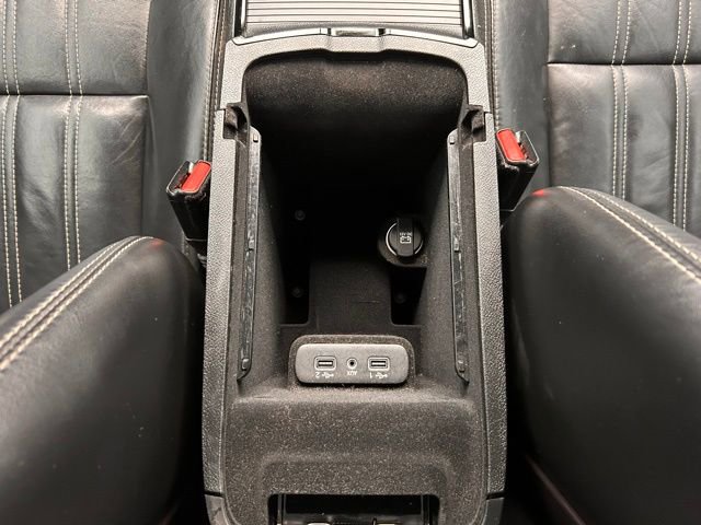 Used 2019 Chrysler 300 S image 22