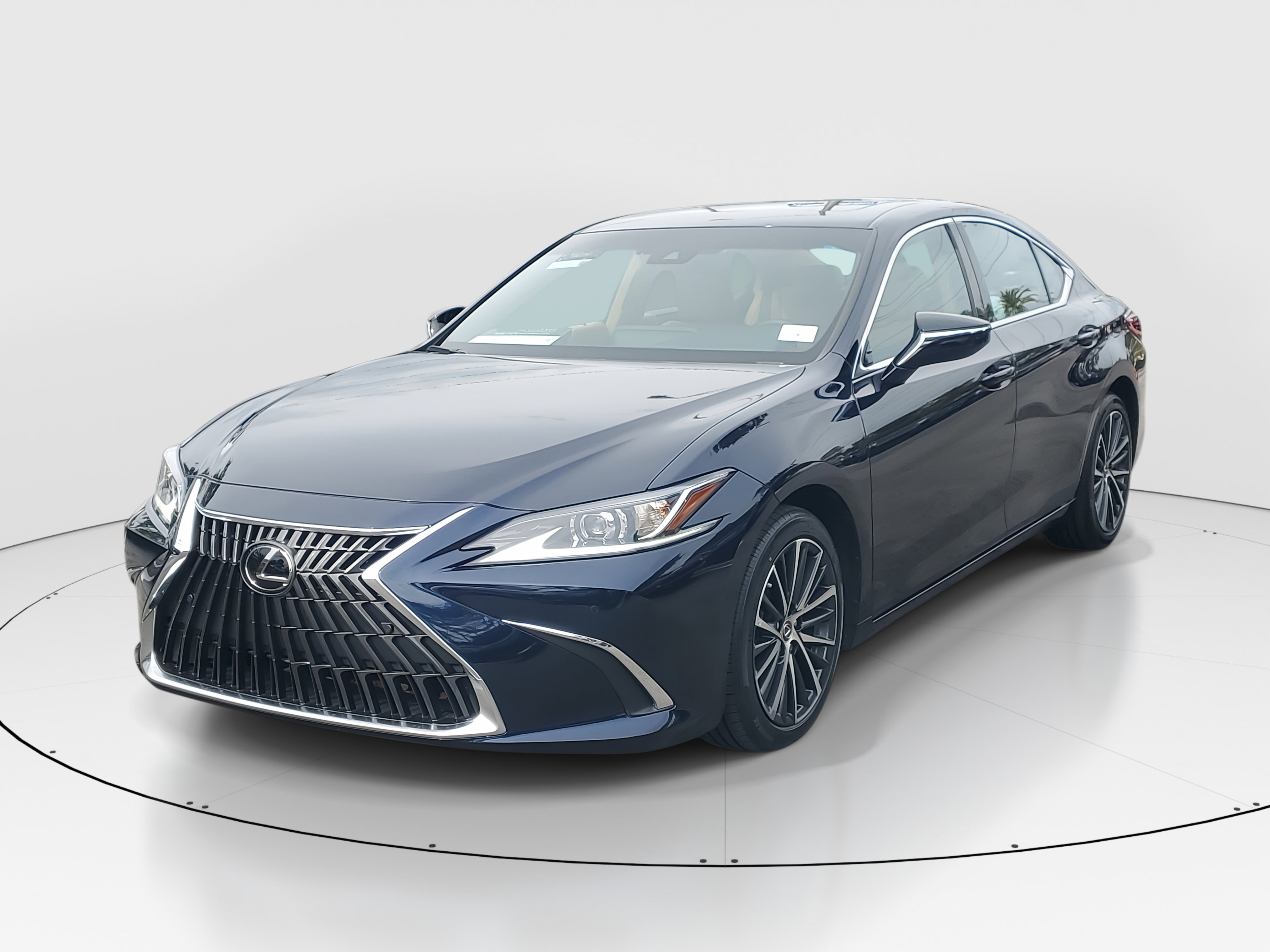 Used 2024 Lexus ES 350 w/ Premium Package image 3