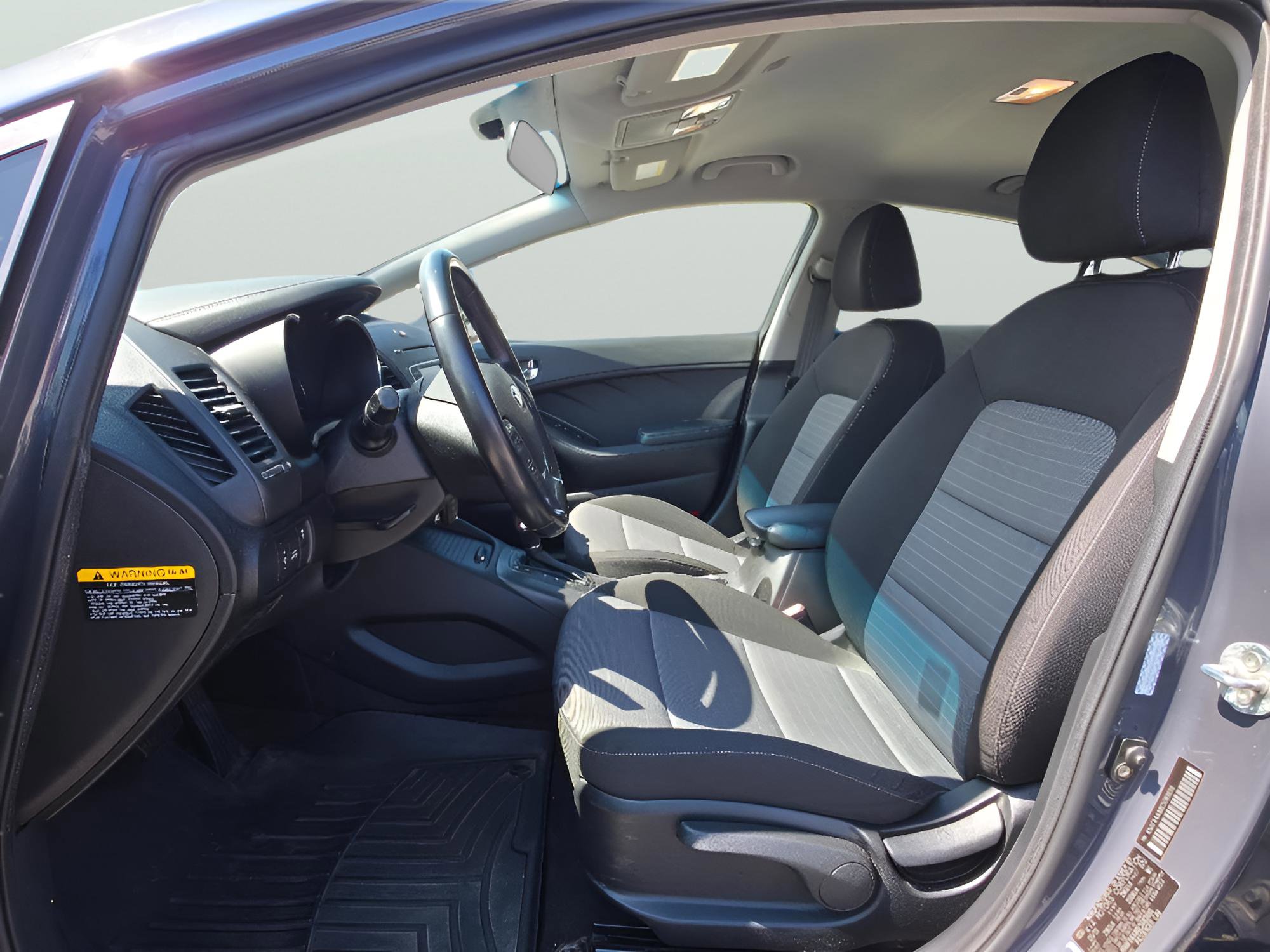 Used 2014 Kia Forte EX FWD image 9