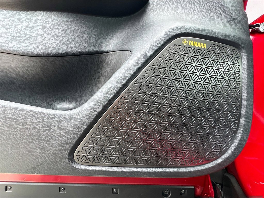 New 2025 Mitsubishi Outlander SE image 19