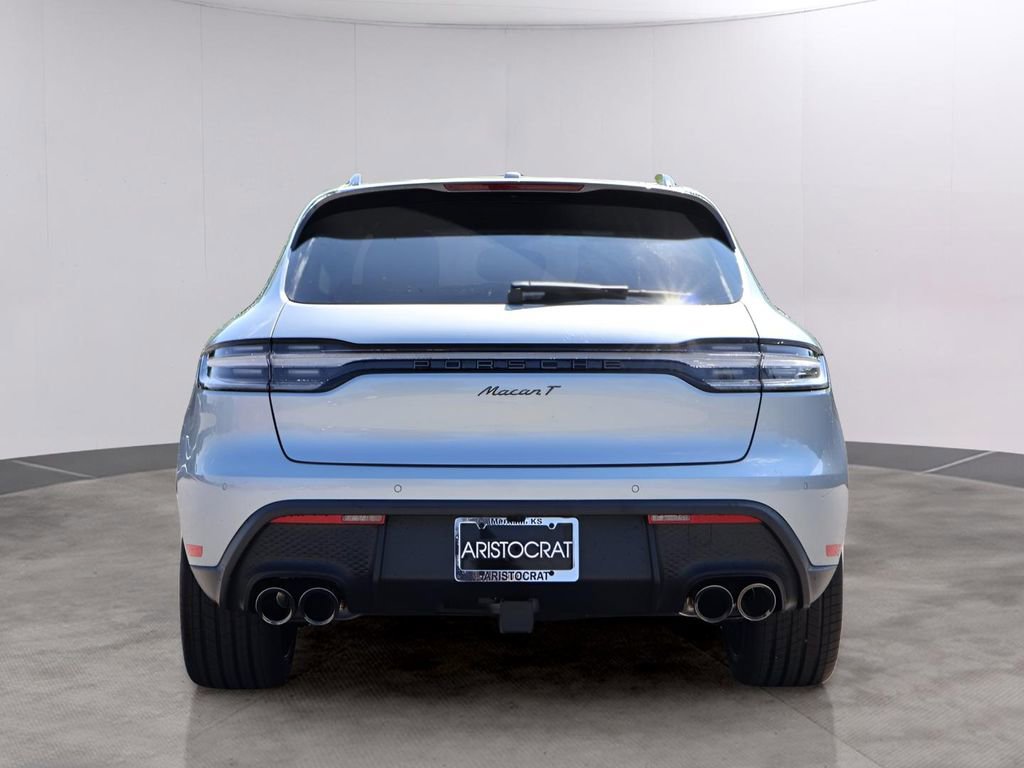 Certified 2025 Porsche Macan Turbo image 8