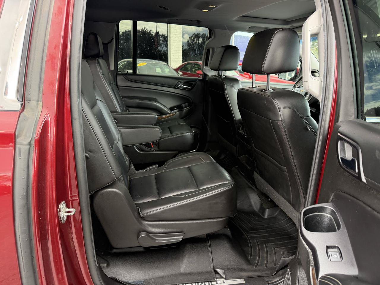 Used 2016 Chevrolet Suburban LT w/ Luxury Package AWD/4WD image 13