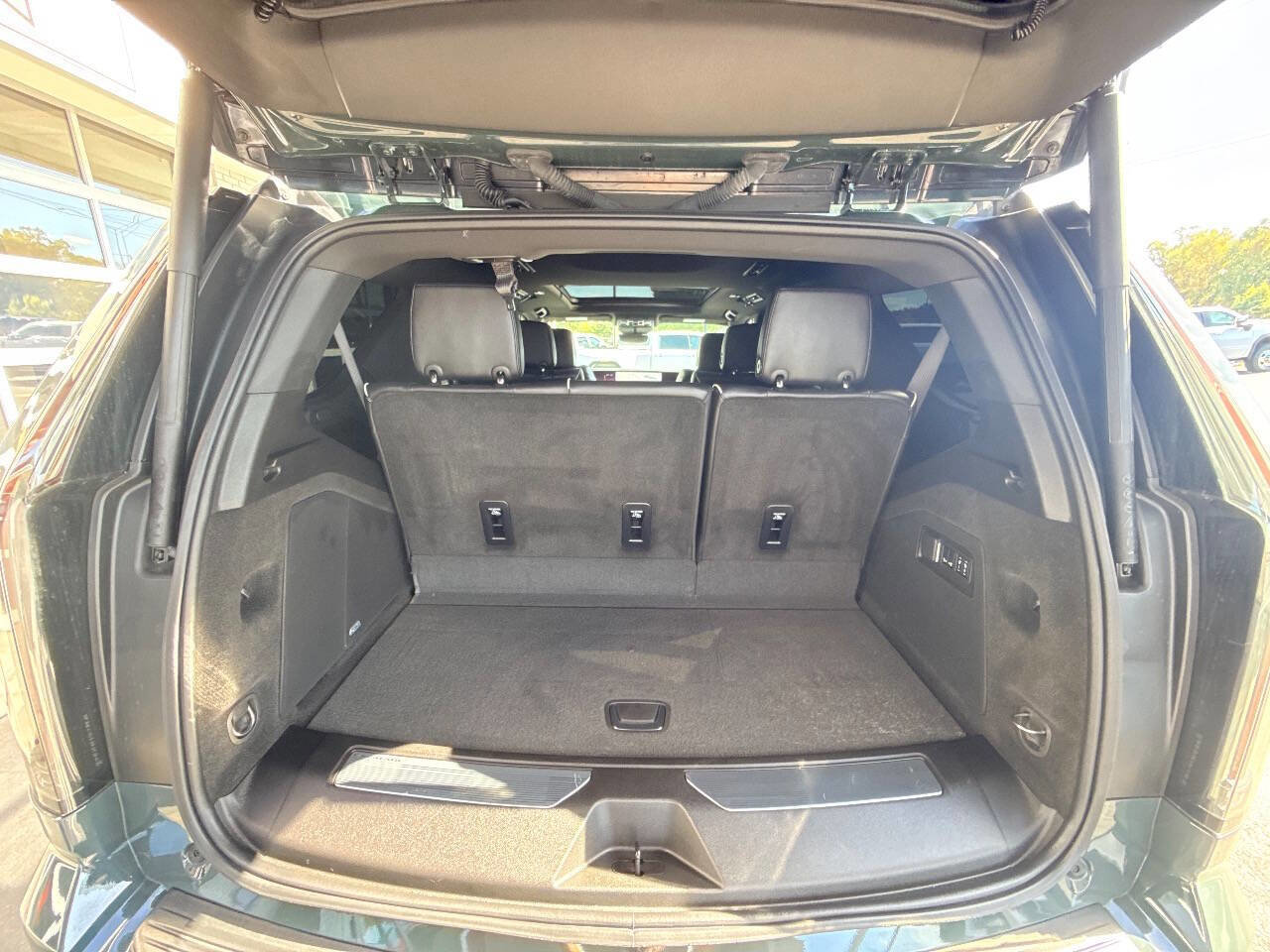 Used 2025 Cadillac Escalade Sport w/ Touring Package image 34