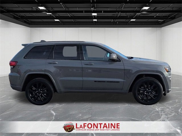 Certified 2022 Jeep Grand Cherokee Laredo X image 6