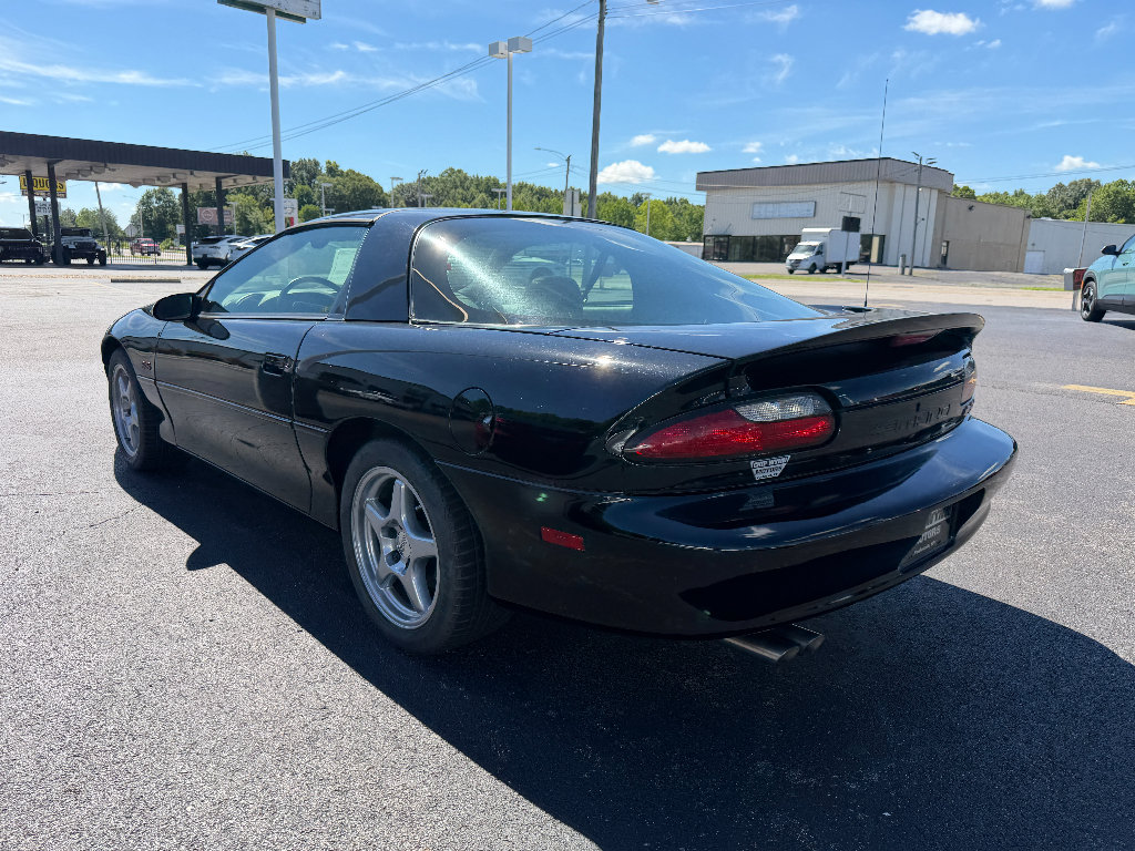 Used 1996 Chevrolet Camaro Z28 RWD image 5
