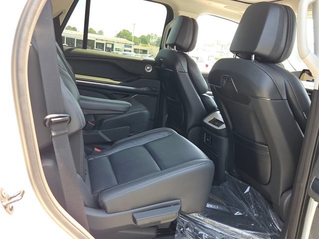 New 2027 Lincoln Navigator Reserve AWD/4WD image 10