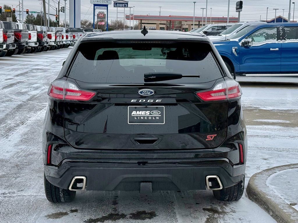 Certified 2024 Ford Edge ST w/ Cargo Accessory Package image 4