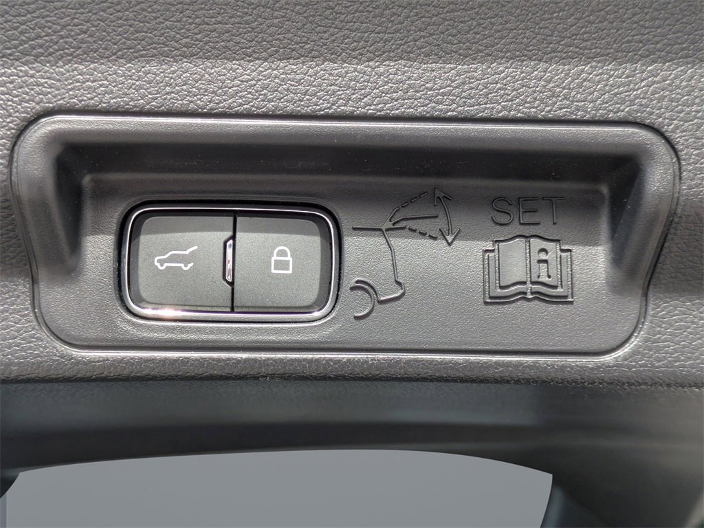 Used 2022 Ford Explorer Timberline image 13