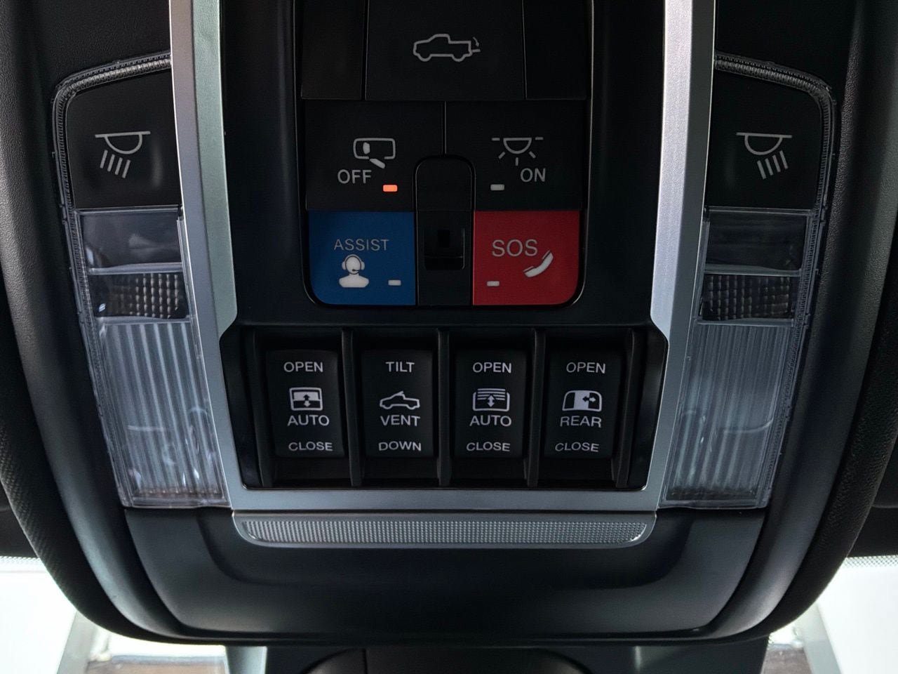 Used 2024 RAM 1500 TRX AWD/4WD image 25