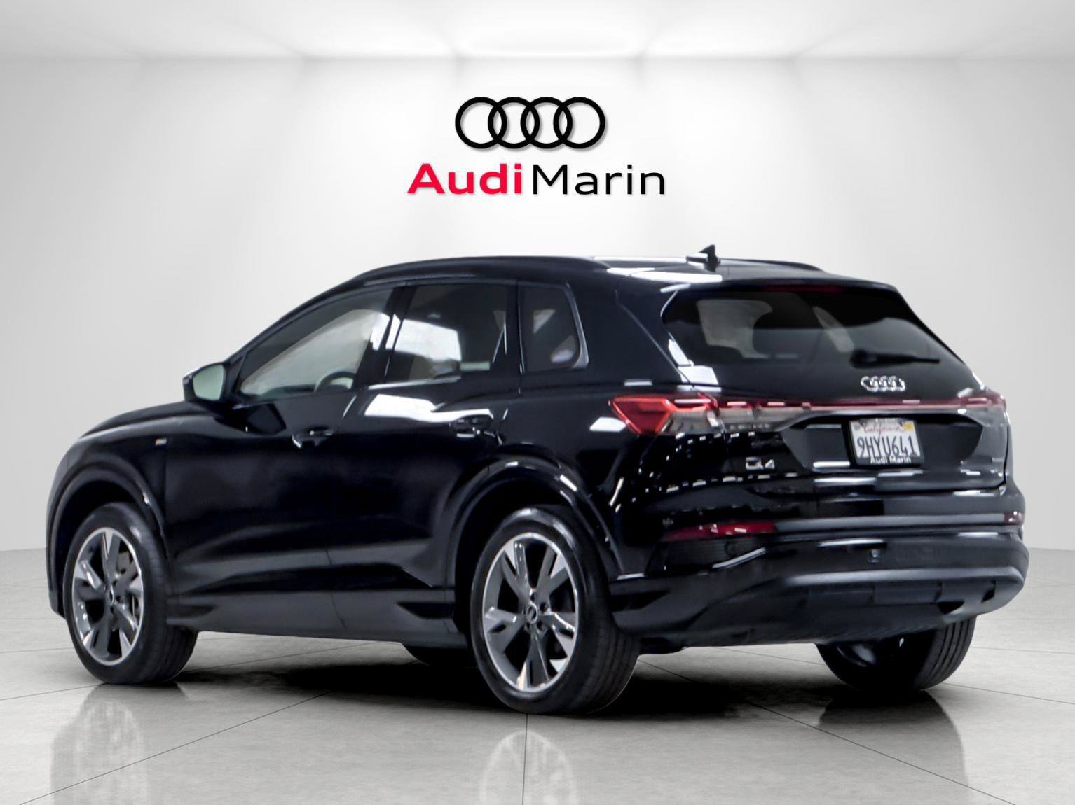 Certified 2023 Audi Q4 e-tron Premium Plus w/ Premium Plus AWD/4WD image 3