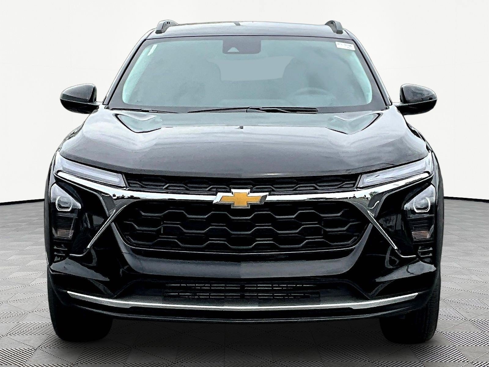New 2026 Chevrolet Trax LT w/ LT Convenience Package FWD image 2