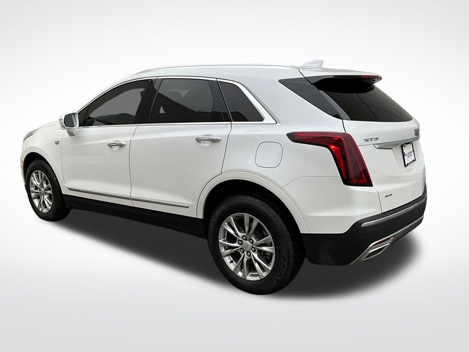 Used 2020 Cadillac XT5 Premium Luxury w/ LPO, Floor Liner Package image 3