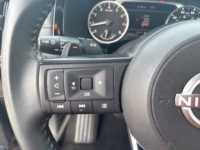 Certified 2024 Nissan Pathfinder SV w/ Black Appearance Package image 21