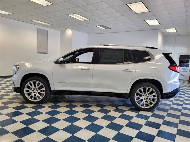 New 2026 GMC Acadia Denali w/ Super Cruise Package image 4