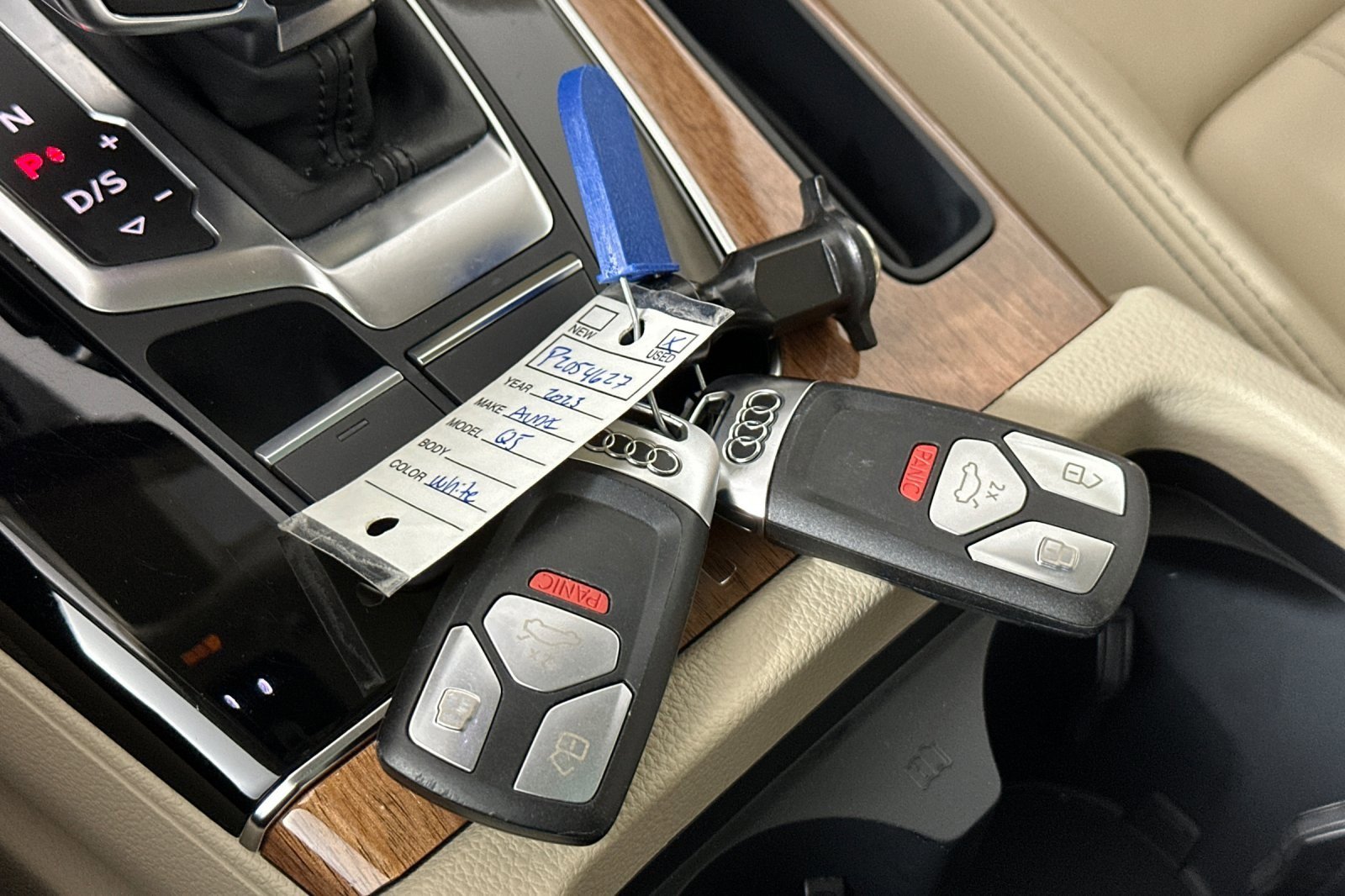 Used 2023 Audi Q5 2.0T Premium w/ Convenience Package image 23