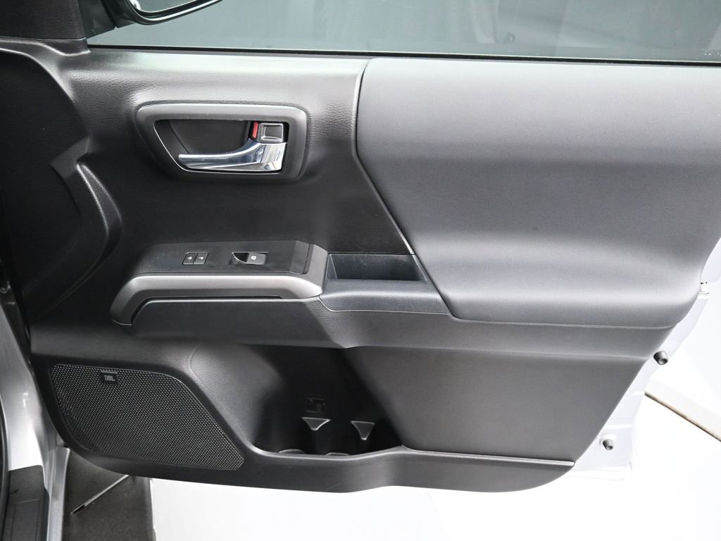 Certified 2021 Toyota Tacoma TRD Off-Road w/ TRD Premium Off Road Package AWD/4WD image 34