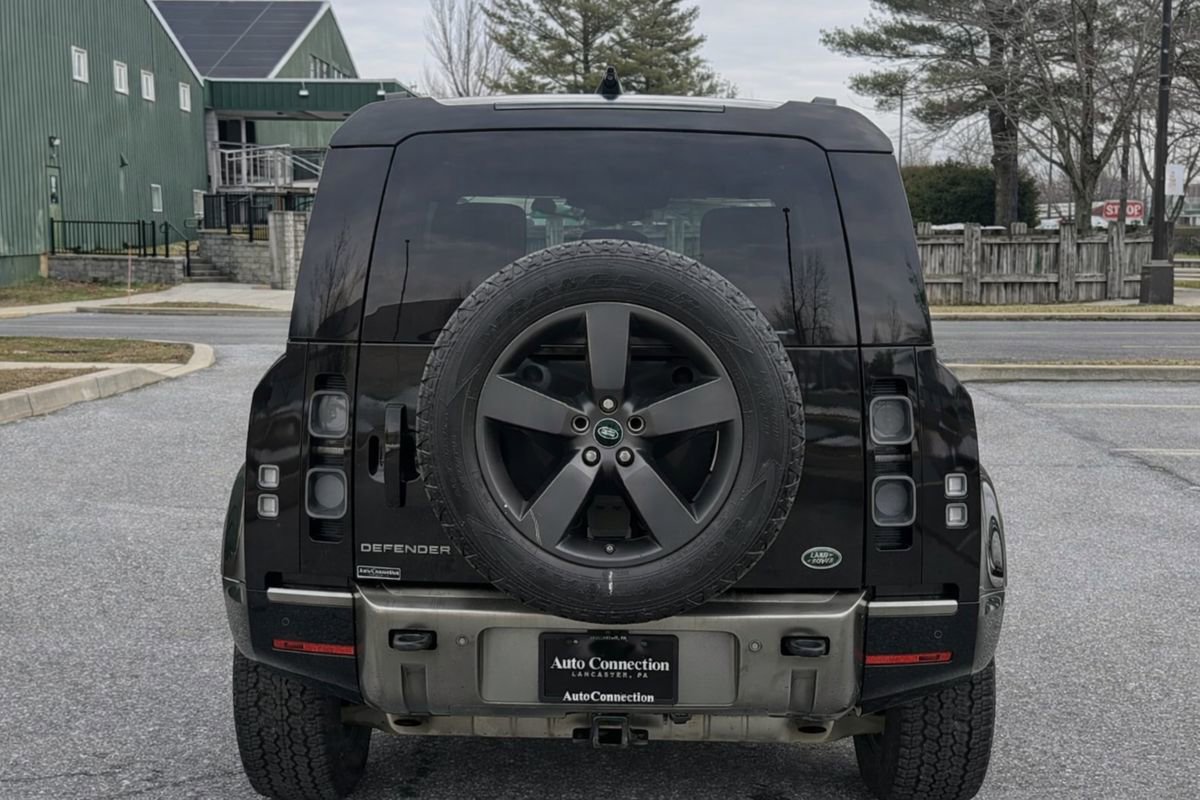 Used 2020 Land Rover Defender 110 X image 7