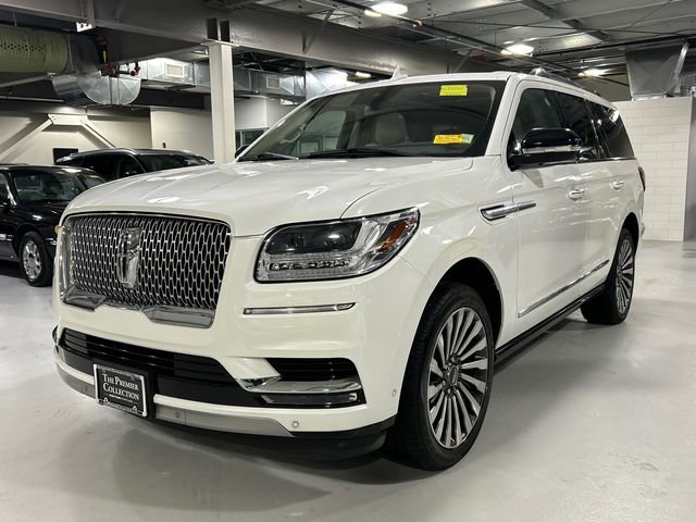 Used 2021 Lincoln Navigator Reserve w/ Luxury Package AWD/4WD image 5
