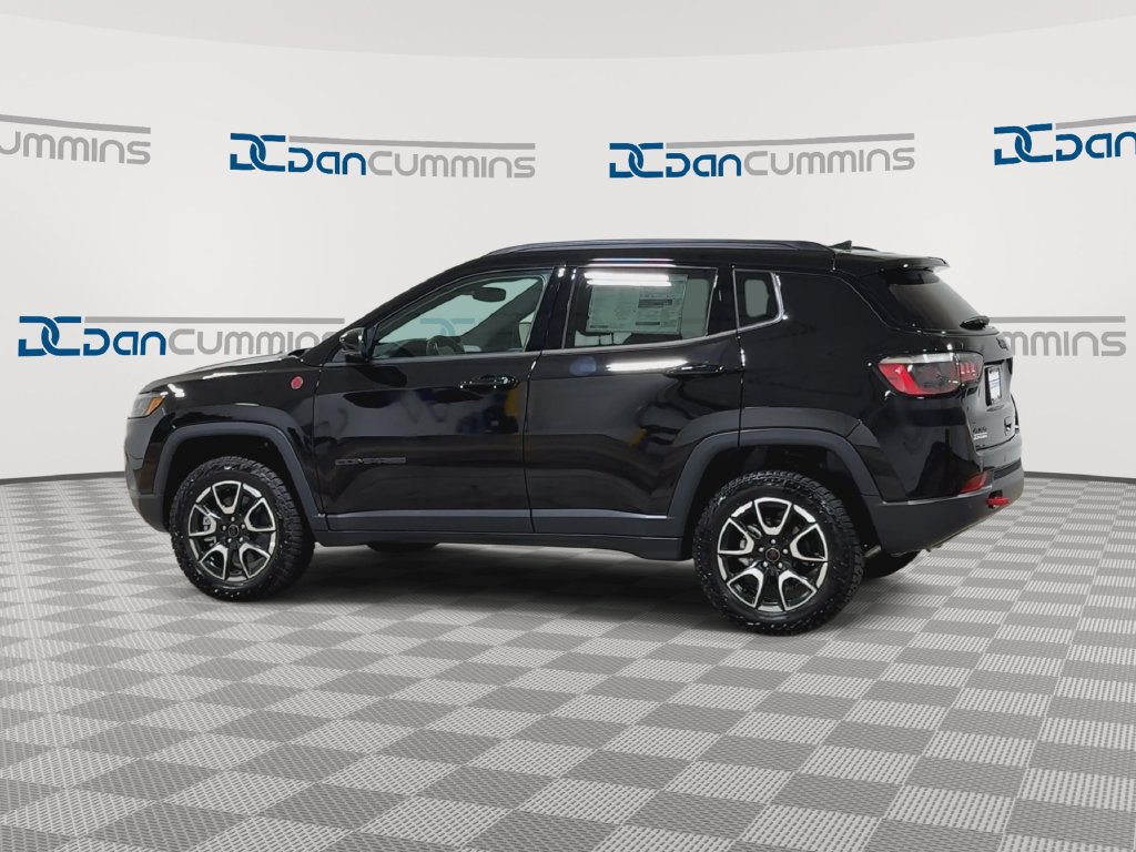 New 2026 Jeep Compass Trailhawk AWD/4WD image 7