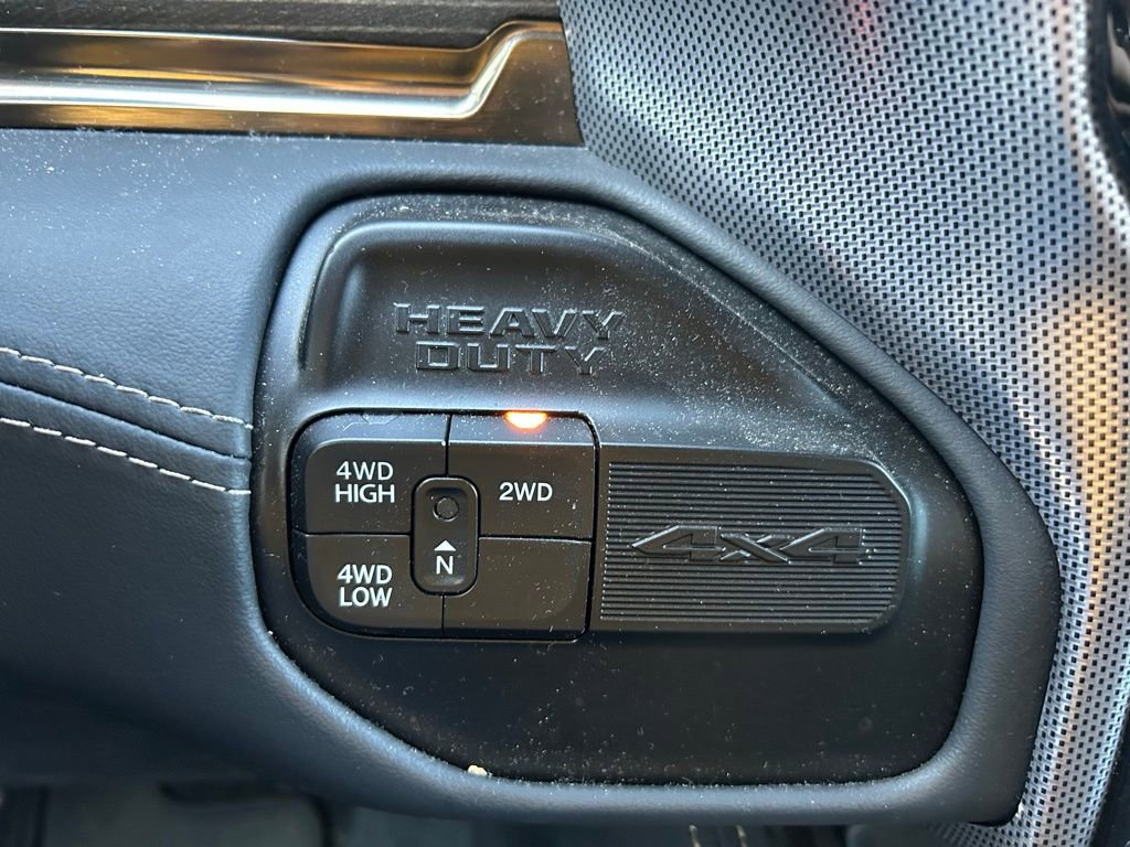 Used 2023 RAM 2500 Limited image 29