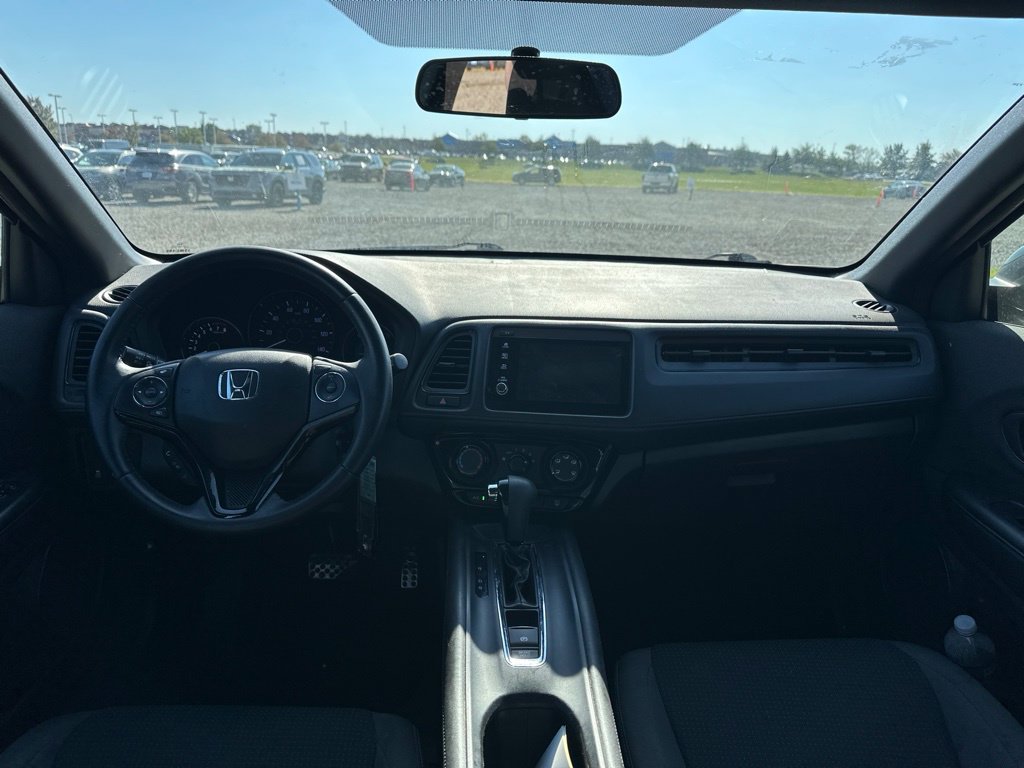 Used 2020 Honda HR-V Sport image 18