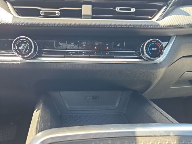 Used 2025 Chevrolet Equinox LT AWD/4WD image 15