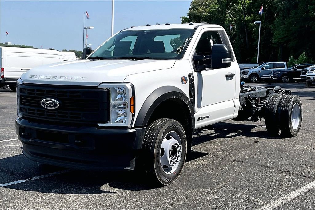 New 2025 Ford F450 XL image 2