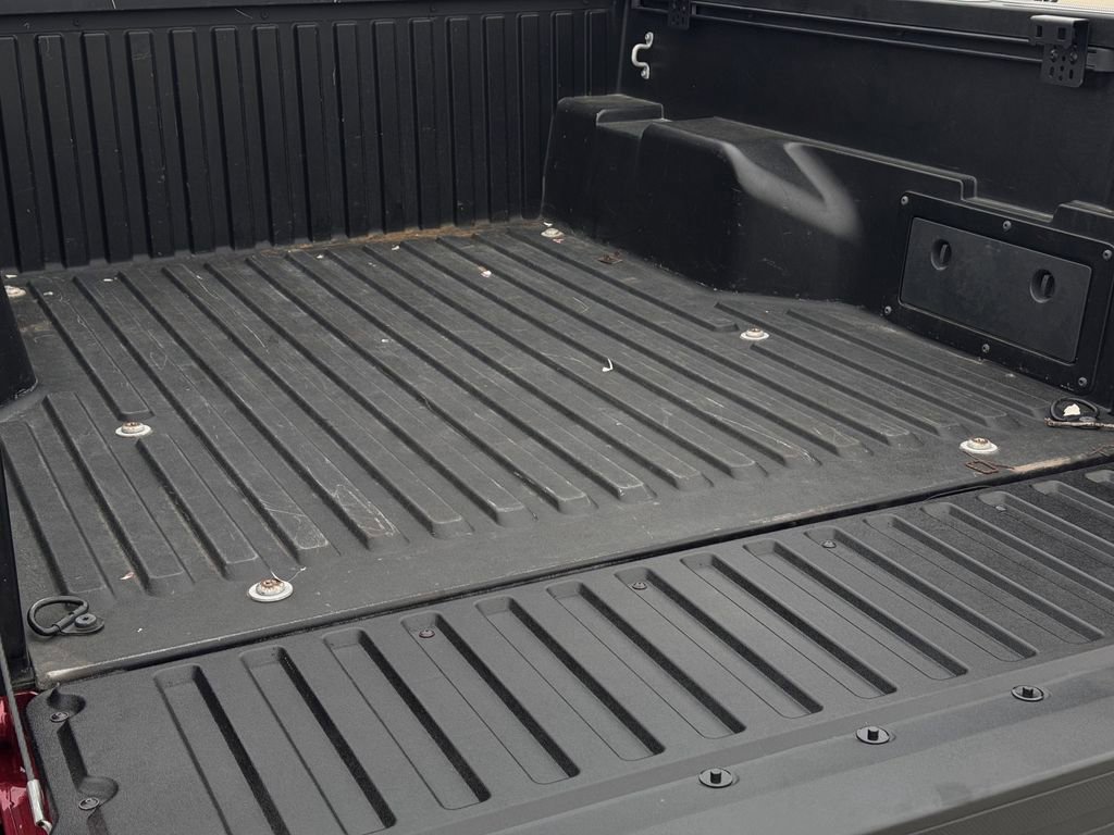 Used 2018 Toyota Tacoma SR w/ SR Convenience Package RWD image 27