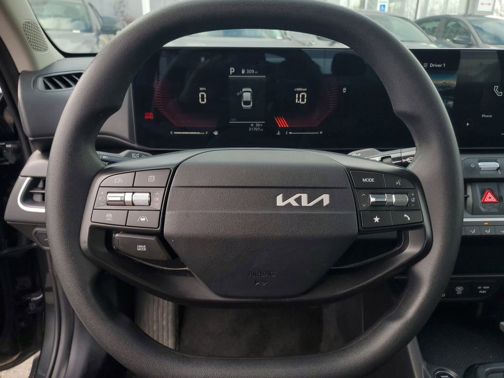 Used 2025 Kia K4 FWD image 17