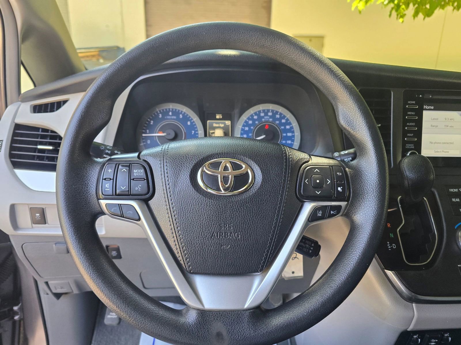 Used 2019 Toyota Sienna LE image 16